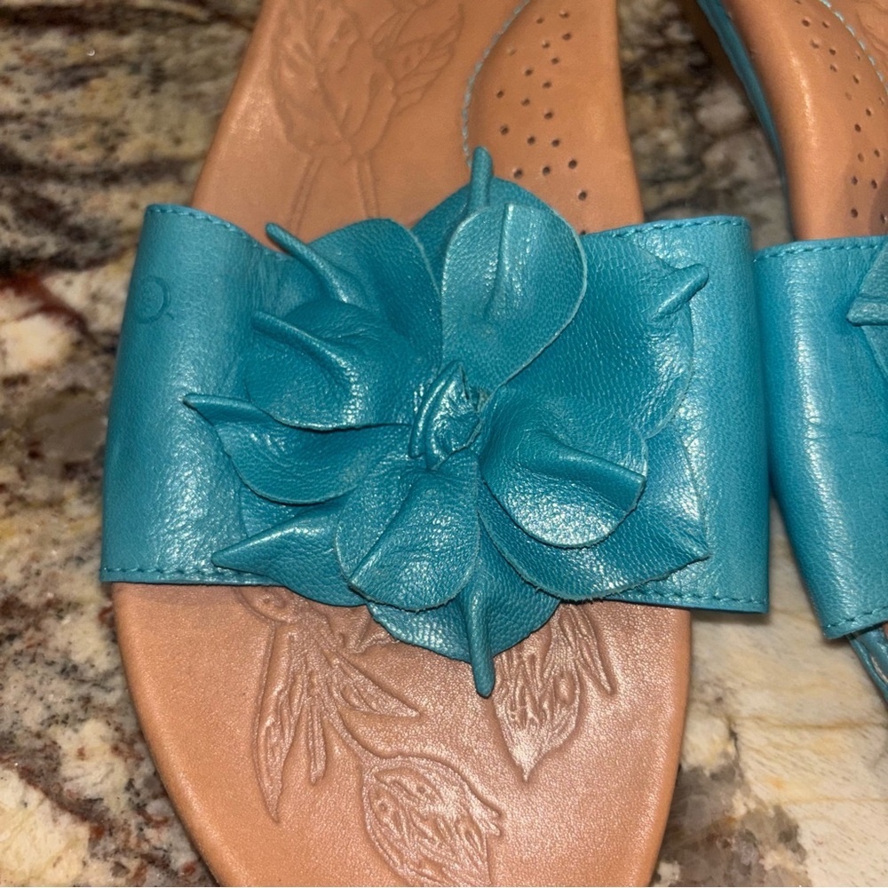 b.o.c. Teal Floral Slide Sandals - Picture 3 of 9